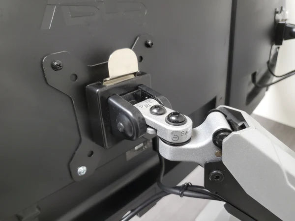Vio-1 single unit articulating monitor arm