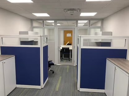 Custom modular office workstation with standing desk option by gen2