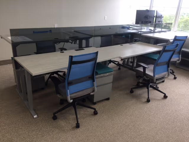 American-made custom benching system with multiple workstation configurations by gen2