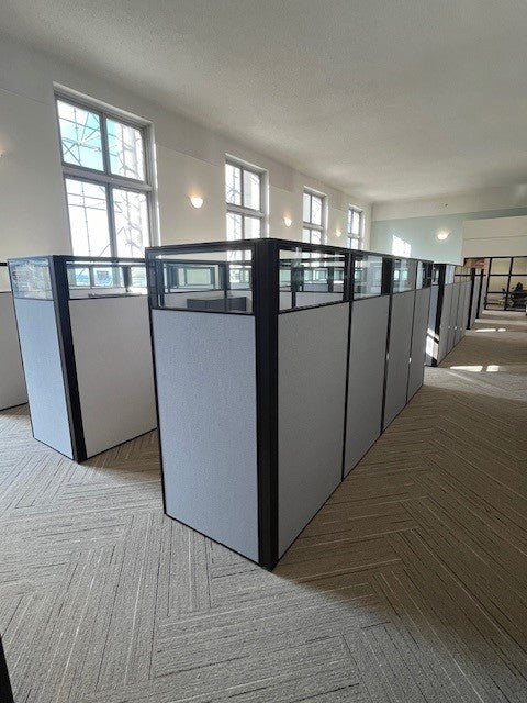 gen2 Era sit-stand workstation with height-adjustable base and panel dividers