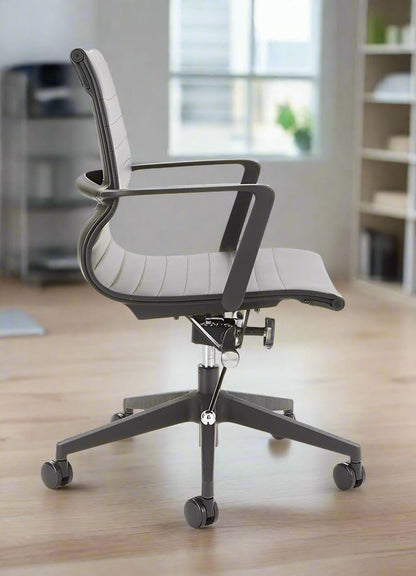 Beniia Quti Conference Chair