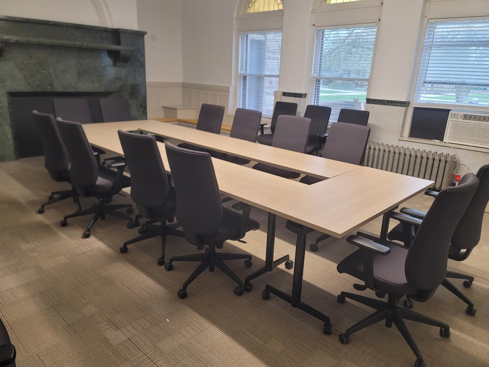 gen2 training tables in U-shape corporate training room setup