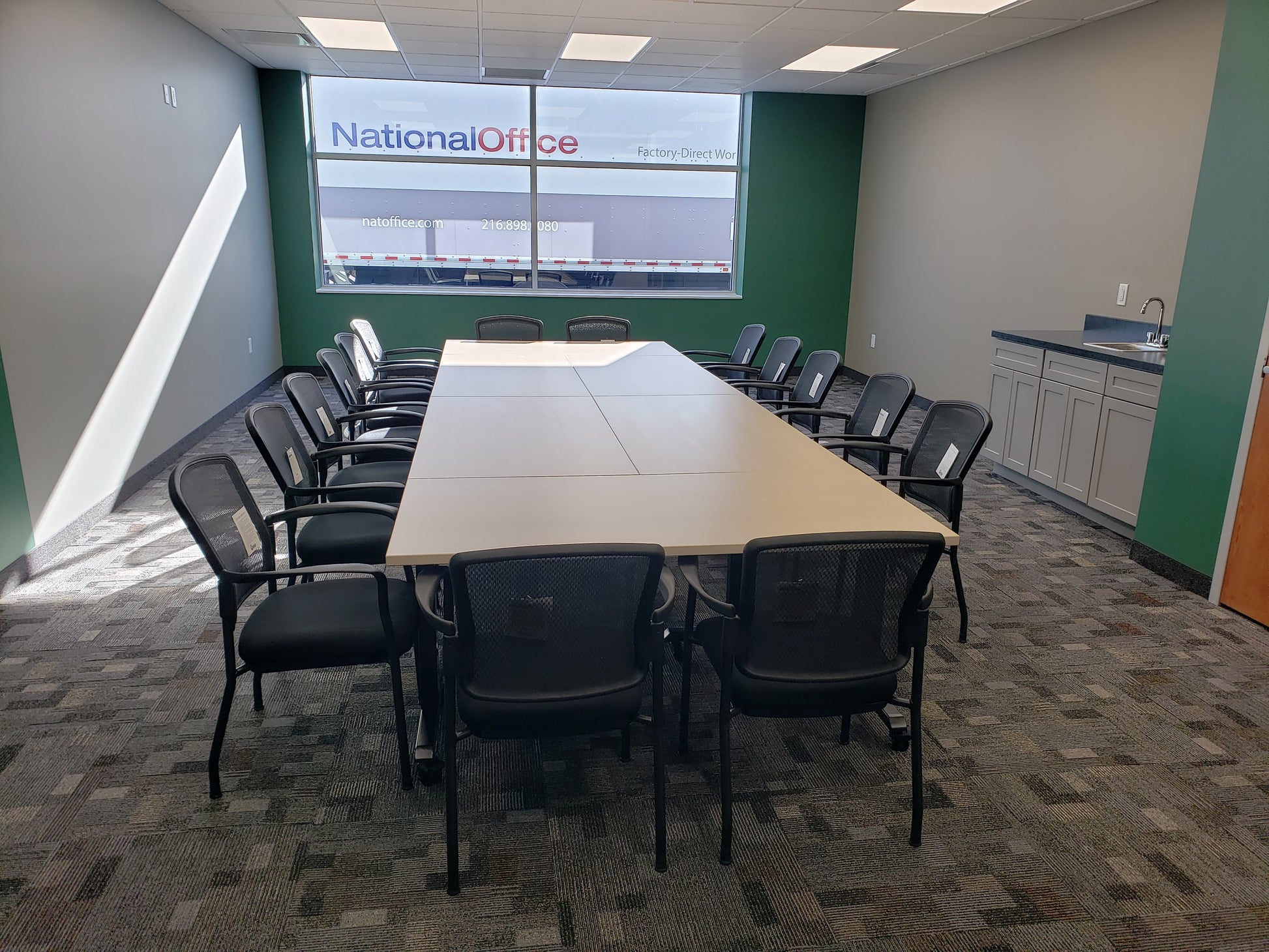 Flexible training room with custom gen2 tables reconfigured for collaboration